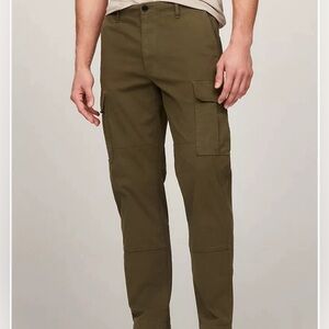 Tommy Hilfiger Gabardine Cargo Pants 42x32